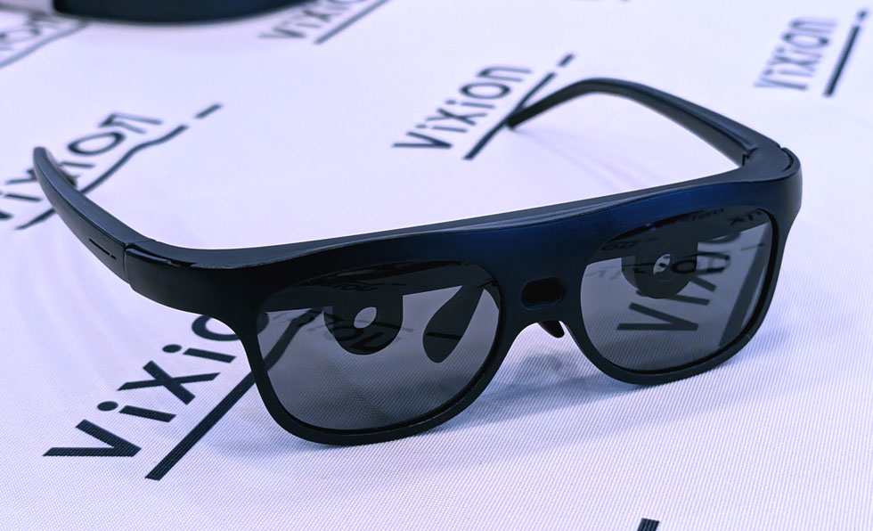 老眼にも効く！ ピントが自動で合う眼鏡、ヴィクシオン「ViXion01S