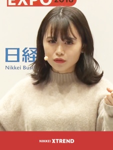 ゆうこすに学ぶ「売れる」ライブコマース