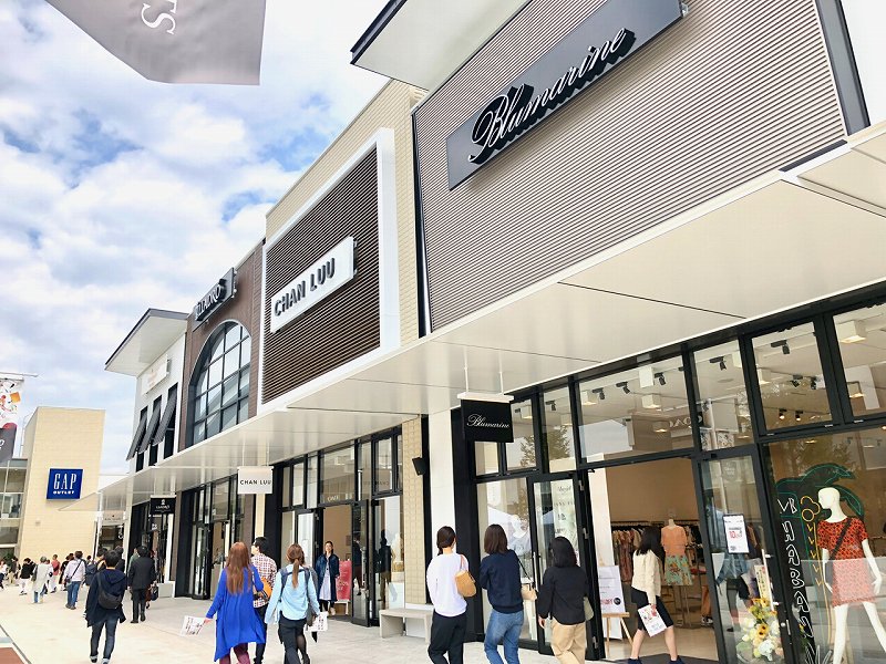 イオン初アウトレット大解剖 驚きの 三刀流モール 日経クロストレンド