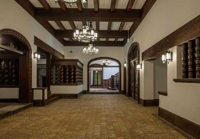 旧グランドプリンスホテル赤坂旧館で 東京 日経クロストレンド