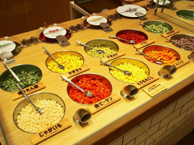 日清のプレミアム モモフクヌードル 狙いは カップ麺嫌い 日経クロストレンド 日清のプレミアム モモフクヌードル 狙いは カップ麺嫌い 日経クロストレンド