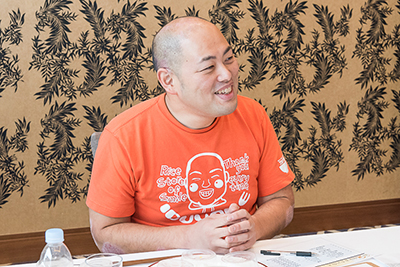 川崎恭雄氏（いづよね代表・審査委員長）