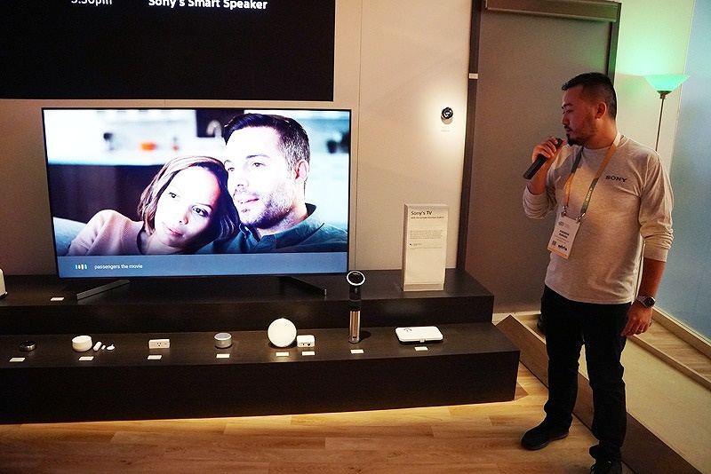 米国で発売されているAndroid TV搭載の4Kブラビアは、ソフトウエアアップデートでGoogleアシスタントを搭載した。ブースでもデモンストレーションを紹介していた