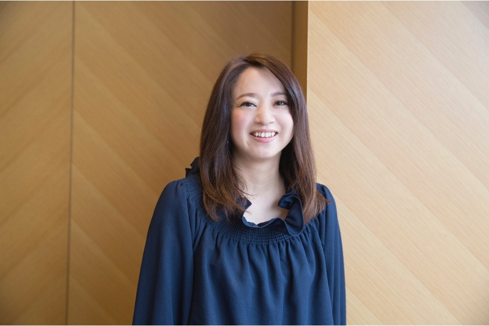 ●宇田川南欧(うだがわ・なお): バンダイナムコエンターテインメント常務取締役およびNE、CE、CEアジア事業部担当。1974年、東京都生まれ。1994年バンダイに入社。メディア部で商品開発管理業務などに携わり、1996年、デジタルコンテンツ事業部へ異動。以後、ネットワーク分野の仕事を担当。2000年、バンダイネットワークス設立に伴い転籍し、主にパソコンやモバイル向けコンテンツ開発に携わる。バンダイナムコゲームスへの統合により転籍し、2009年、同社NE事業本部第2コンテンツプロダクションマネジャー。ゼネラルマネジャー、ディビジョンマネジャーを経て、2014年に執行役員就任。2017年4月に取締役就任。18年4月より現職