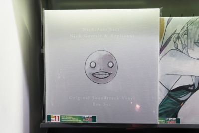「NieR:Automata / NieR Gestalt & Replicant Original Soundtrack Vinyl Set」7700円（税込み）。下記の2製品を1セットにしたボックス