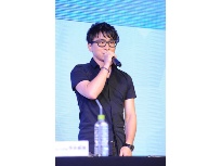 声優の阿部敦さんは 猫を模した シュレデ 日経クロストレンド 声優の阿部敦さんは 猫を模した シュレデ 日経クロストレンド