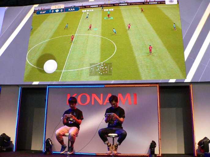 ジョン カビラさんの生実況のもと モバイ 日経クロストレンド ジョン カビラさんの生実況のもと モバイ 日経クロストレンド