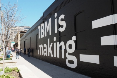 IBMも建物を貸し切って展示イベントを開催