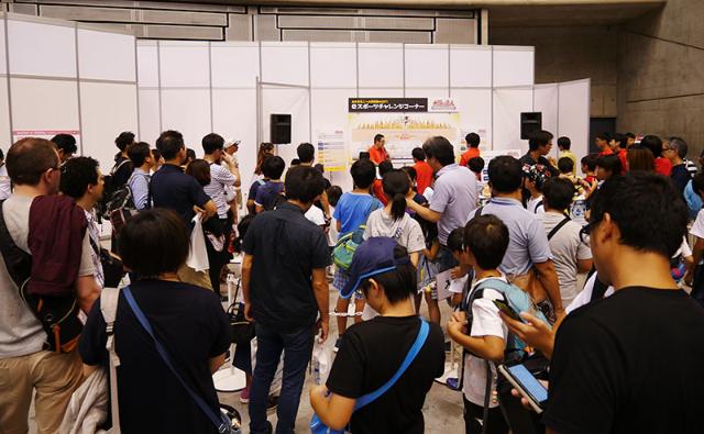 太鼓の達人 大会開催 有野課長も登場 Tgs18 2ページ目 日経クロストレンド
