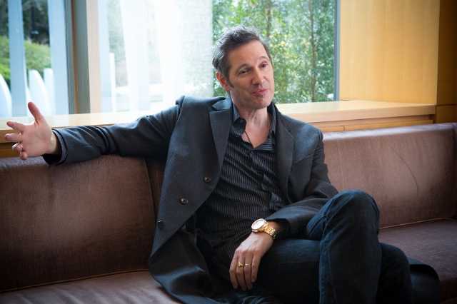 バイオハザード 監督に聞いたvr映画の可能性 日経クロストレンド