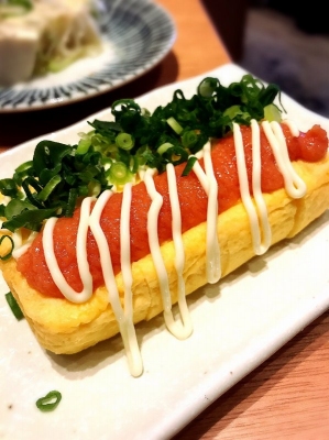 明太子入り卵焼き「めんたま」（450円）も人気メニュー