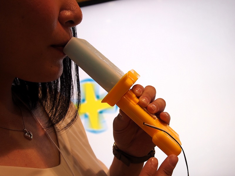 アイスキャンディーをなめると 電子音が鳴 日経クロストレンド