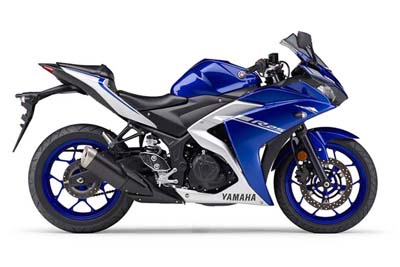 ヤマハ「YZF-R25」。これもABSの有無が選択できる。同じボディーで320ccの「YZF-R3」はすべてABSを装備している（いずれも現行モデル）