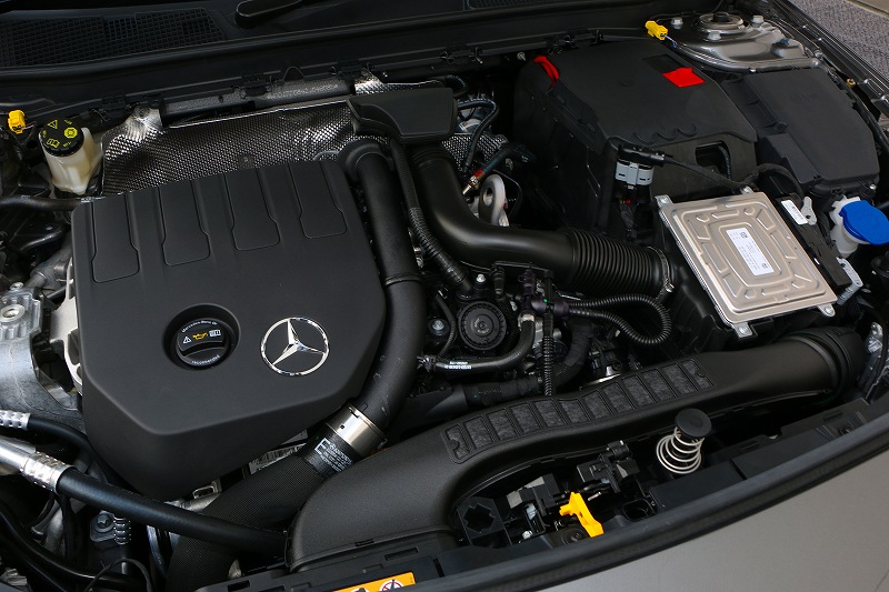 新開発の1.4L直列4気筒ターボエンジン。従来型の1.6Lターボと比較すると最大トルクは同様で、最高出力が14psアップ