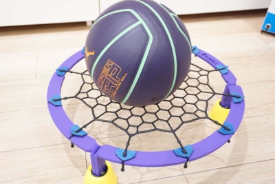 家の中でドリブル バスケ練習用具に大人が熱中 日経クロストレンド 家の中でドリブル バスケ練習用具に大人が熱中 日経クロストレンド