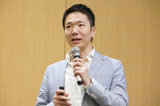 「『VOCE』のブランディング成功の裏には、“リアルとネットの共存”を探れたから」とするunerryの内山英俊代表取締役CEO