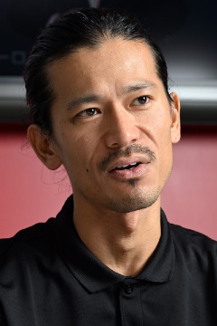 テスラモーターズ・ジャパン シニアマーケティングマネージャーの前田謙一郎氏。テスラのマーケティングやPRを担当