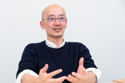 鈴木正晴(日本百貨店代表)伊藤忠商事にてアパレル生産や国内外のブランディング事業を担当後、2010年、“ニッポンのモノづくりとスグレモノ”をテーマに、日本各地の魅力的な商品を発掘・紹介する「日本百貨店」をオープン。9月に旗艦店「日本百貨店にほんばし總本店」をコレド室町テラスに出店