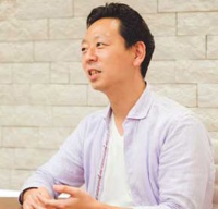 安藤 健作氏